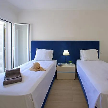 Ly - Vip By Interhome